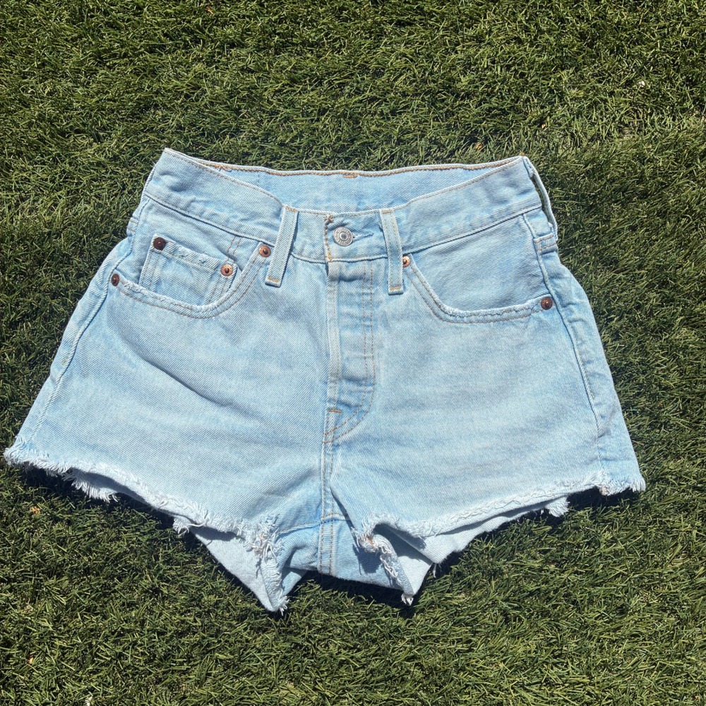 Levis 501 25x2.5 High Rise Light Wash Denim Cut Off Shorts Light Blue Button Fly